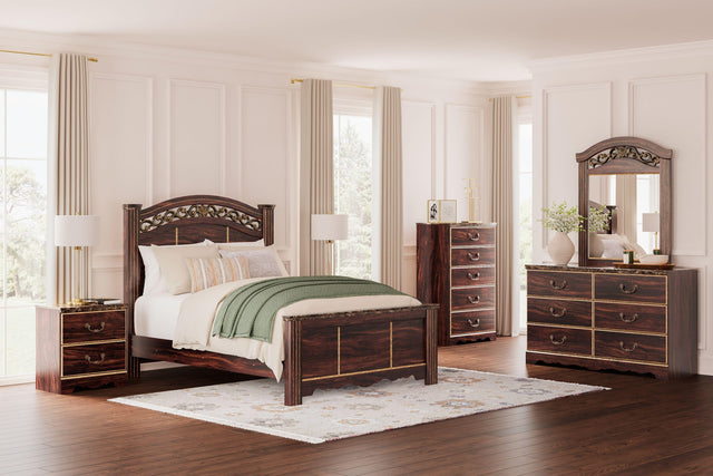 Ashley Glosmount - Two-tone - 7 Pc. - Dresser, Mirror, Queen Poster Bed, 2 Nightstands