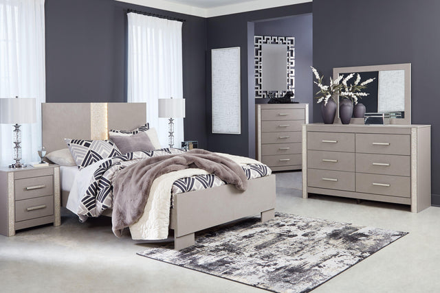 Ashley Surancha - Gray - 7 Pc. - Dresser, Mirror, Queen Panel Bed, 2 Nightstands