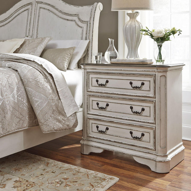Liberty Furniture Magnolia Manor - 3 Drawer Bedside Chest With Charging Station - White