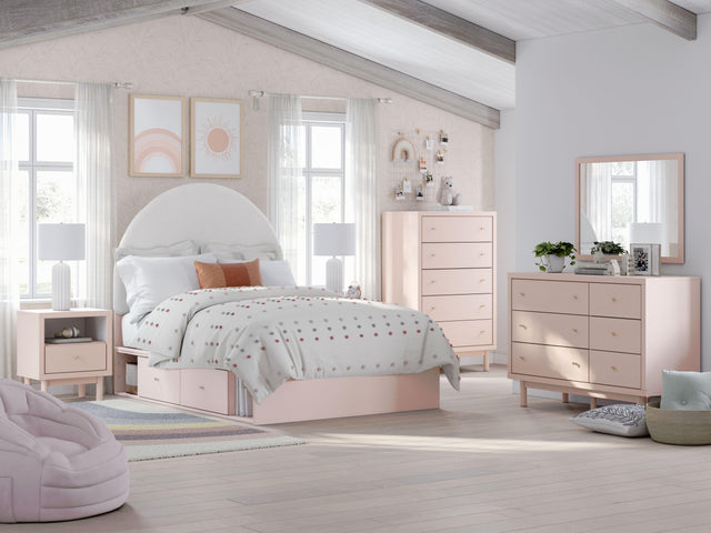 Ashley Wistenpine - 8 Pc. - Dresser, Mirror, Chest, Full Upholstered Panel Bed With Under Bed Storage - Blush