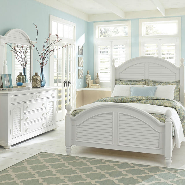 Liberty Furniture Summer House - 3 Piece Bedroom Set (King Poster Bed, Dresser & Mirror) - White