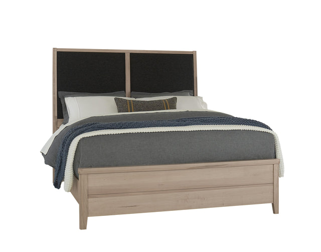 Vaughan-Bassett Woodbridge - King Upholstered Bed With Black Fabric - Clear Maple