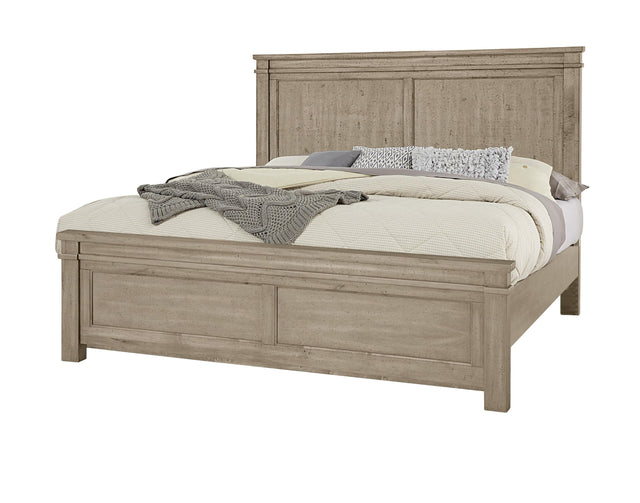 Vaughan-Bassett Cool Rustic - Queen Mansion Bed With Mansion Footboard - Clear Maple