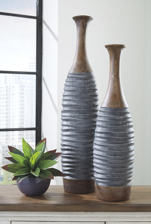 Ashley Blayze Vase Set (2/CN) - Antique Gray/Brown