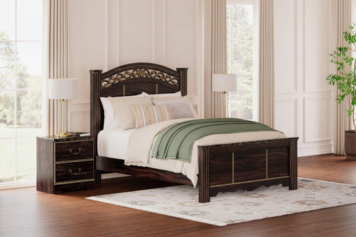 Ashley Glosmount - Two-tone - Queen Poster Bed