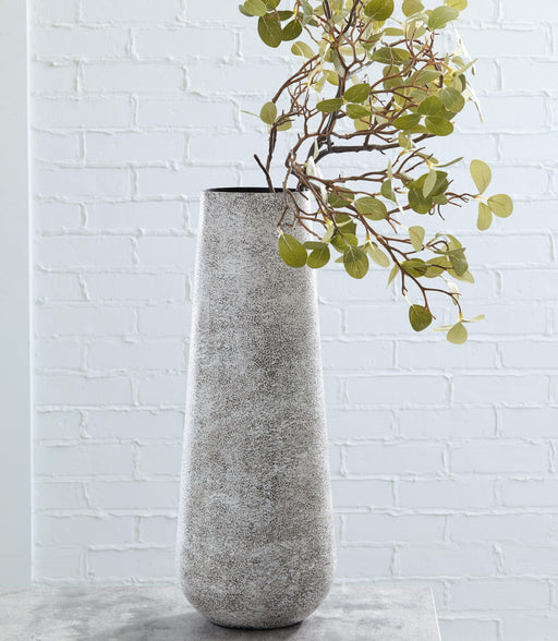 Ashley Fynn Vase - Antique White
