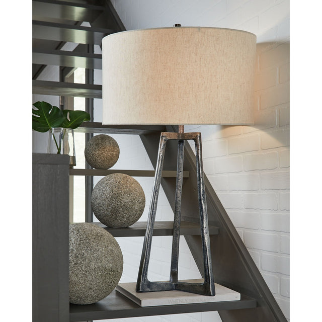 Ashley Ryandale Metal Table Lamp (1/CN)