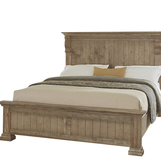 Vaughan-Bassett Carlisle - Queen Corbel Bed With Corbel Footboard - Warm Natural