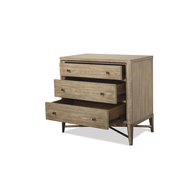 Riverside Furniture Sophie - 3-Drawer Nightstand - Light Brown